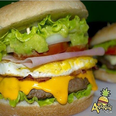Gestión de Redes Sociales Ananás Burger